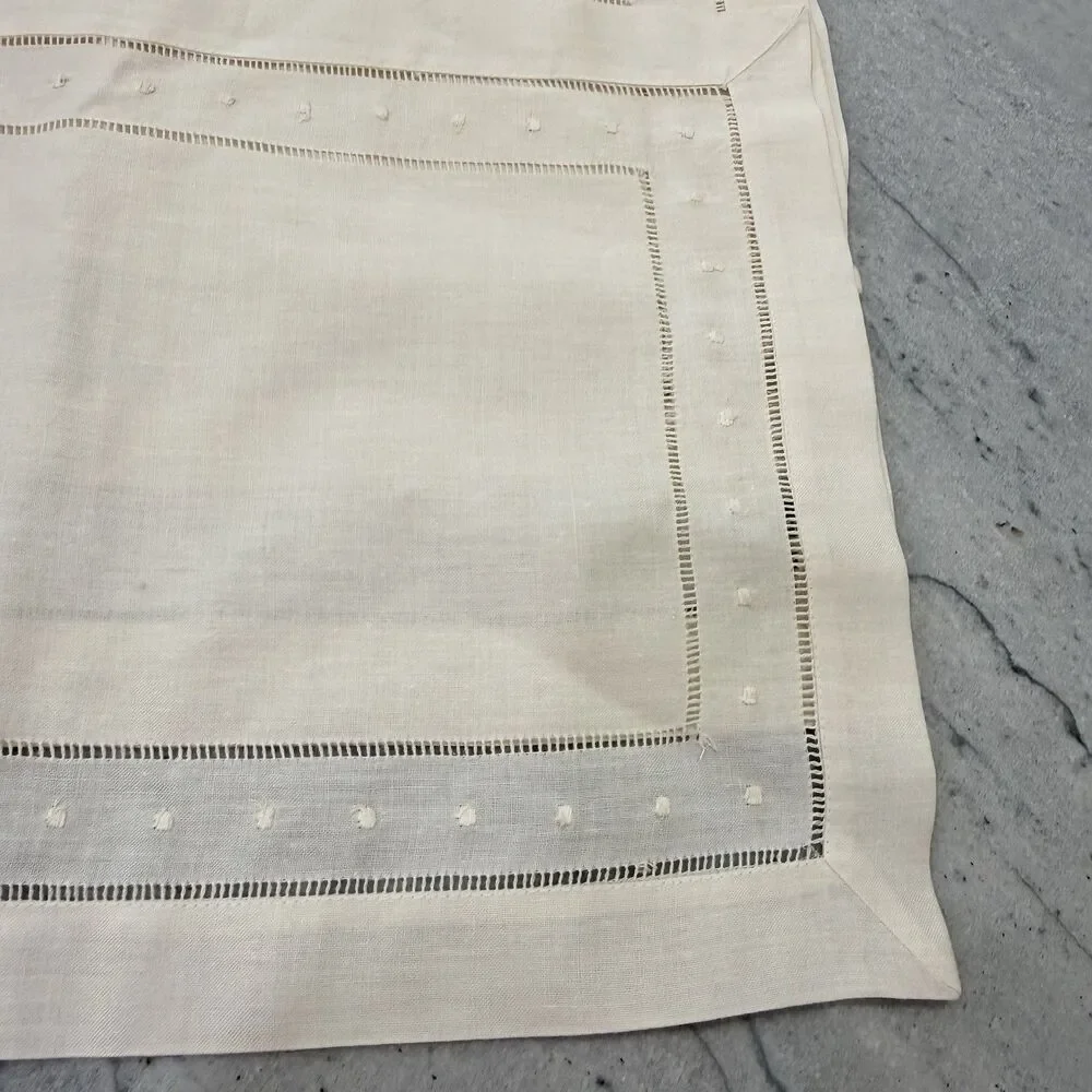 NEW Set of 6 Vintage Ivory Linen Hemstitched Embroidered Dot Placemats 12x16